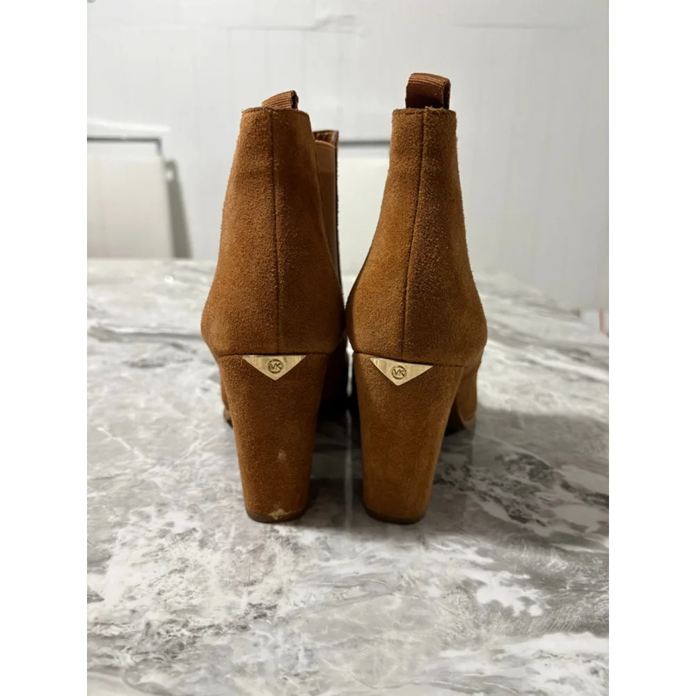 MICHAEL KORS Lottie Bootie Suede Almond Toe Ankle Boots Brown Size 7.5M - Picture 4 of 5